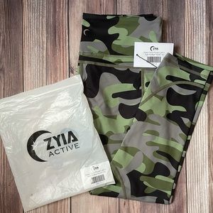 Green camo pocket light n tight hi-rise 7/8 size 12 NWTB